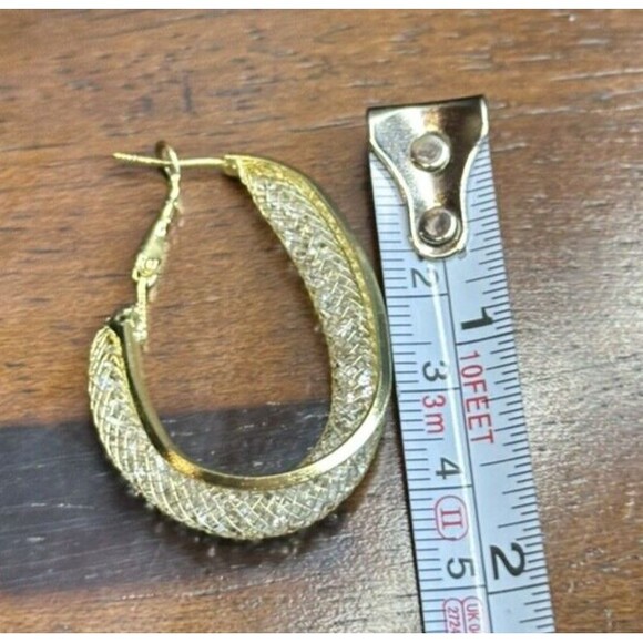 lot 2 gold Tone Oval hoop earrings subtle bling elegant interesting - Picture 7 of 15